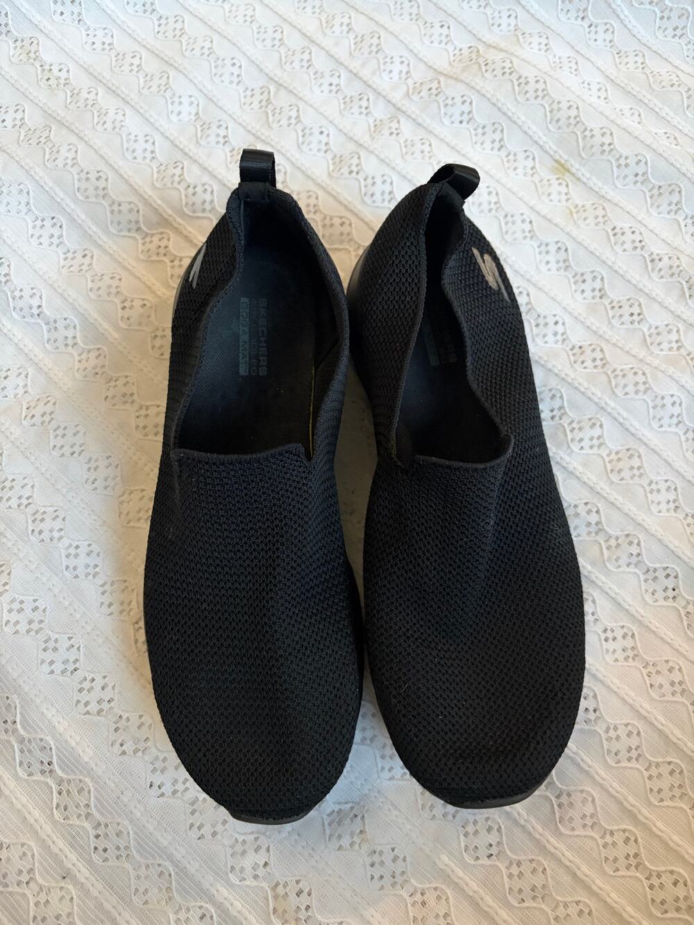 Skechers GOwalk Black Slip On Walking Shoes Memory Foam Women's Size 8.5